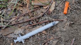 opioid needle